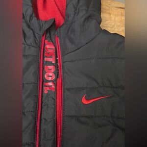❌SOLD❌Kids Nike puff jacket size 4-5